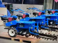 Самоходный Мини траншеекопатель -БАРА