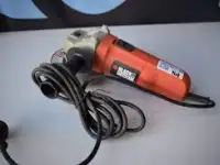 Болгарки BLACK  DECKER