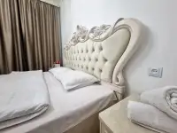 Очень уютная квартира рядом с посольством США, Жолдасбекова 18, фотография 9