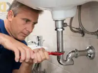 требуются сантехники объем