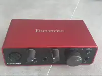 Mooer Radar Speaker CAB Simulator, AMT R2, Focusrite Scarlett solo, фотография 4