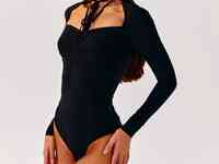 Черный боди с драпировкой