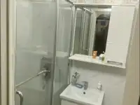 Сдам 1 комн квартиру со свежим дорогим капитальным евроремонтом. Дорогая новая мебель, делали для себя поэтому не жалели, фотография 5