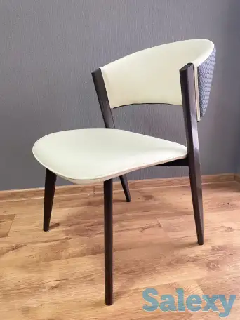 Большой ассортимент стульев и кресел, фотография 3