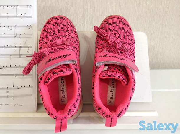 Кроссовки детские на роликах, светящиеся, недорого, фотография 5