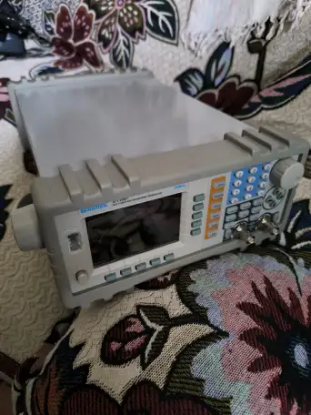 Генератор сигналов Atten Gratten ATF20B новый продам, фотография 1