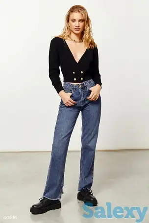 Черный укороченный кардиган с золотистыми пуговицами, фотография 1