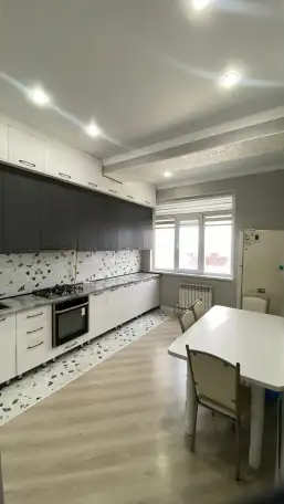 Продается 2х комнатная квартира Жк Otytar city 20мкр, фотография 1