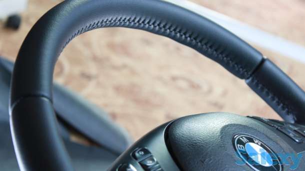 Перетяжка и реставрация руля автомобиля, фотография 13