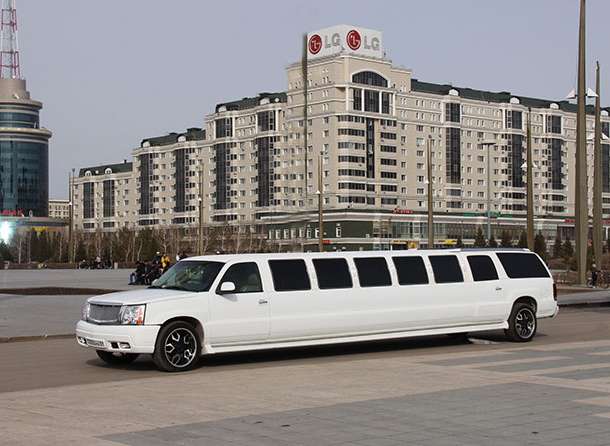 Прокат на свадьбу лимузин CADILLAC ESCALADE, фотография 3