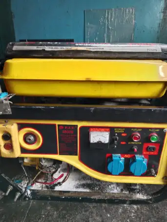Продам бензиновый генератор, фотография 1