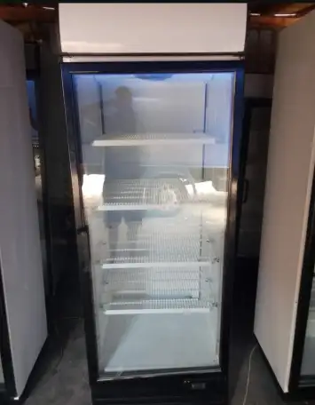 Холодильный шкаф витрина, фотография 6