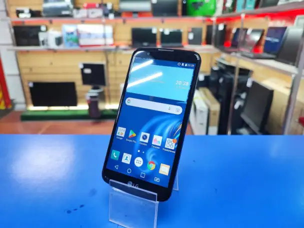 Смартфон LG K10 LTE K430DS, фотография 1