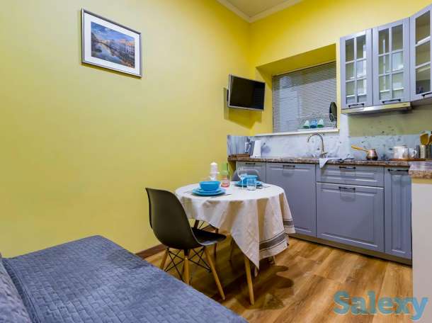 Красивая квартира с желтым интерьером, ул. Навои, 210/1, фотография 8