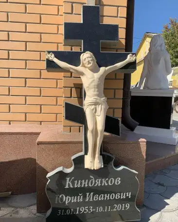 Памятники и надгробия, фотография 10