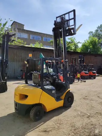 Кара Komatsu FG25T-16 Свежедоставленная из Японии, фотография 11