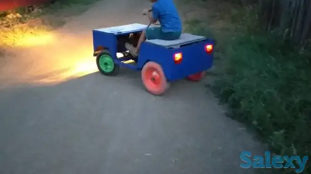 Продам самодельную педальную машинку для детей, фотография 2