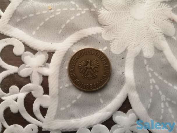 Продам 5 злотых 1984 года и 1 пенни Королевы 2007 год., фотография 1