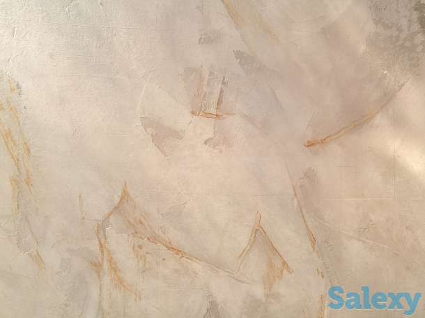 реставрация старого декора стен.нанесение декорактивной венецианки от белого до темно-серого колора., фотография 1