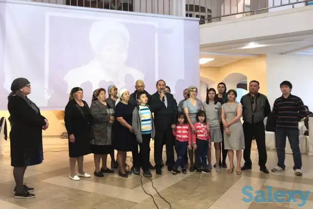 Ведущие, режиссёры, сценаристы, дикторы на казахском русском языках на Еске алу поминки, проектор большой 6 м. экран, фотография 2