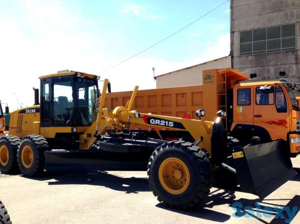 Автогрейдер XCMG GR215, фотография 1