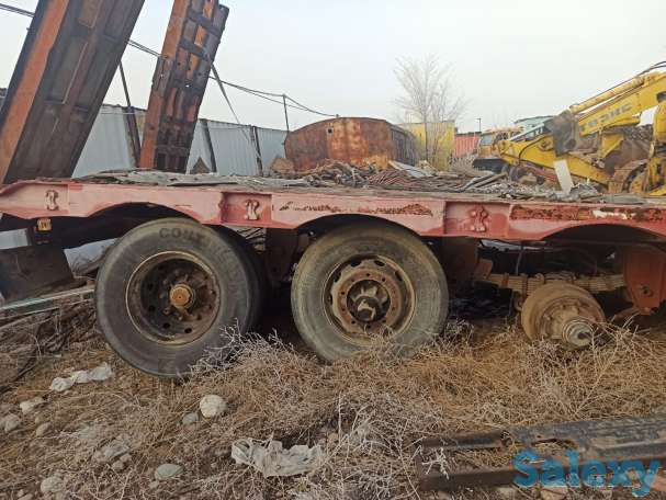 продам. XCMG 2007 года Трал трехмостовый грузоподъемность 40т, фотография 1