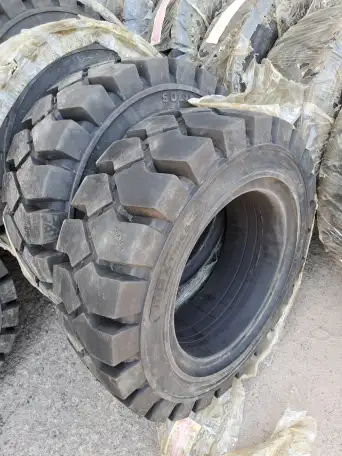 7,00-12 SOLID OB501 Maxtires, фотография 1