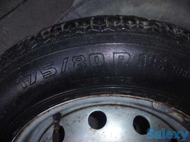 продам летнюю резину б/у на Ниву., фотография 1
