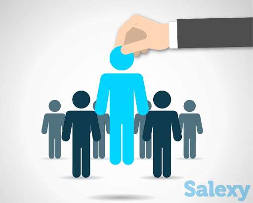 Менеджер среднего звена, фотография 1