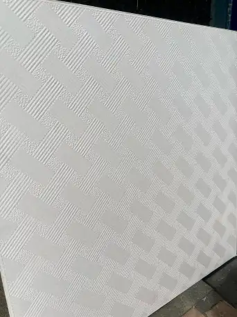 Влагостойкий подвесной потолок Армстронг, фотография 3