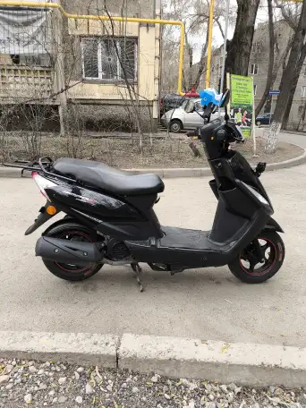 Даянг мопед 49 куб продам едет на ходу минусов нет, фотография 5