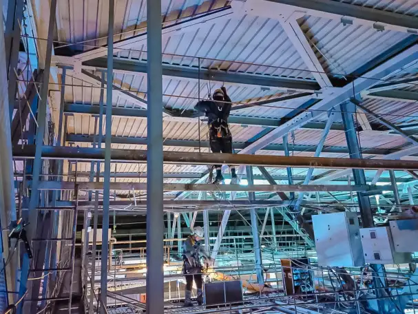 Промышленный альпинизм / Высотные работы / Высотно-монтажные работы / Высотный клининг / Альпинисты, фотография 6