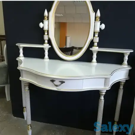 Продам новый шикарный туалетный столик российского производства,из МДФ и элементы массива березы,в крашении Б.Э+золочени, фотография 2