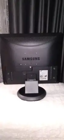 Монитор SAMSUNG 931BF, фотография 3