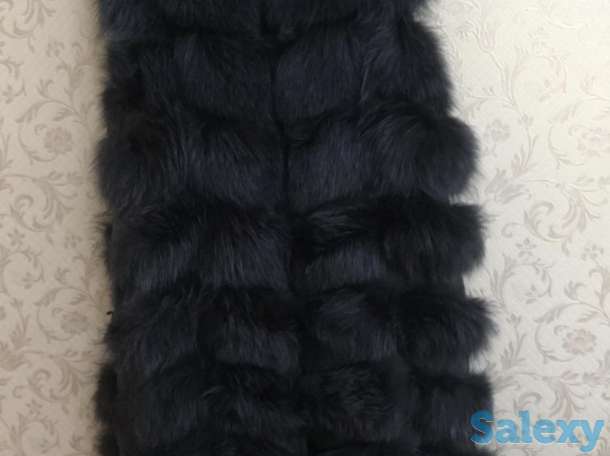 Продам меховую желетку, цвет темно серый, фотография 1