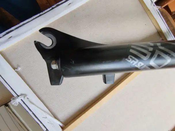 Вилка амортизационная для велосипеда Suntour XCT30-HLO 100mm 29, фотография 7