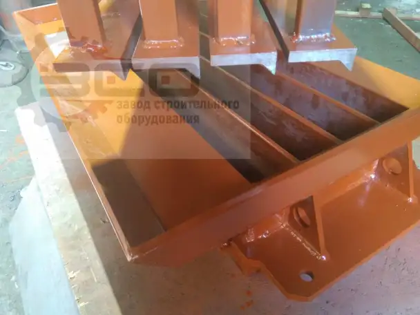 Пресс форма для вибропрессов. Блок, арболит, фотография 1