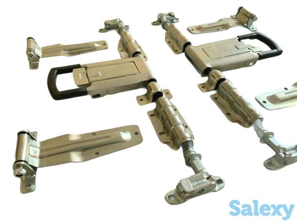 Комплект фурнитуры на задние ворота фургона с рукояткой 