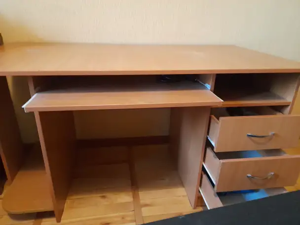 Стол письменный и для работы на компьютере., фотография 2