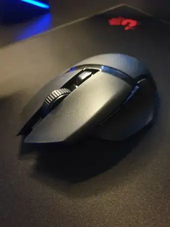 Беспроводная игровая мышь Razer Basilisk X HyperSpeed черный, фотография 1