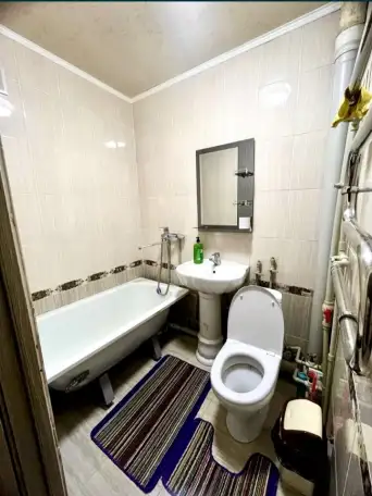 Посуточно,на ночь, Проспект Абая 107а, фотография 2