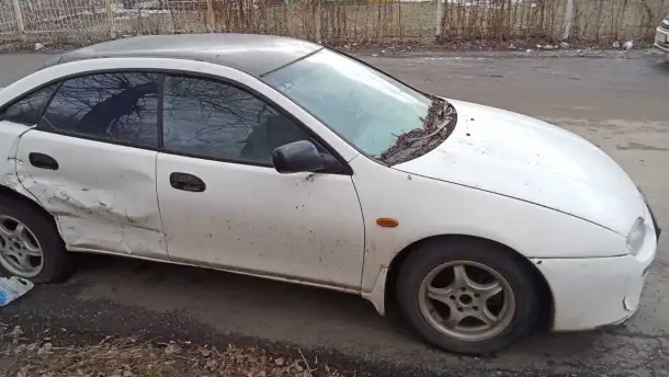 Продам Мазда 323, фотография 2