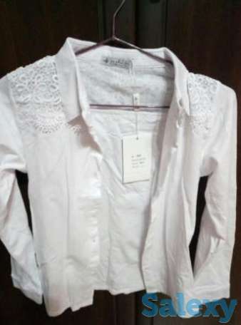 Продам новую белую трикотажную блузку для девочки-подростка, фотография 1