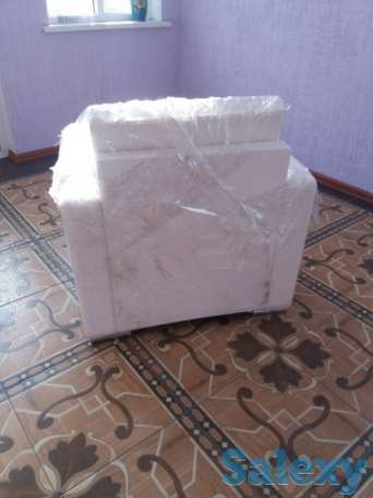 Белоснежный кресло диван, фотография 4