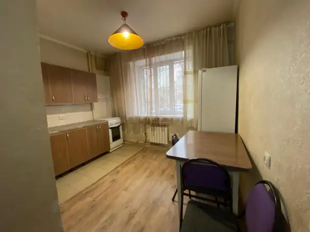 Сдаем улучшенную двухкомнатную квартиру, ул. Серикова 19, фотография 4