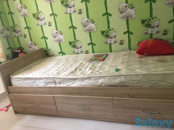 Односпальная кровать, фотография 1