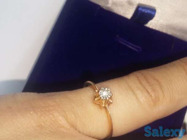 Продам золотое кольцо с бриллиантом, фотография 4