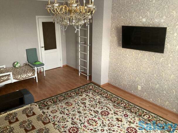 Продам квартиру, Пр-кт шакарима кудайбердиулы, 4/4, фотография 1