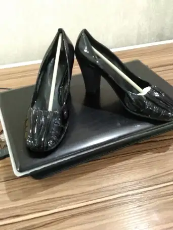 Продаютя туфли на каблуке,цвет чёрный,в хорошем состоянии, фотография 1