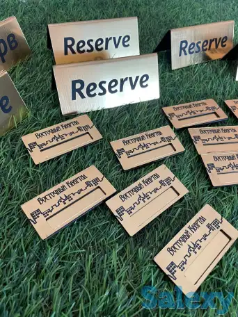 Изготовление бейджев с гравировкой, фотография 1